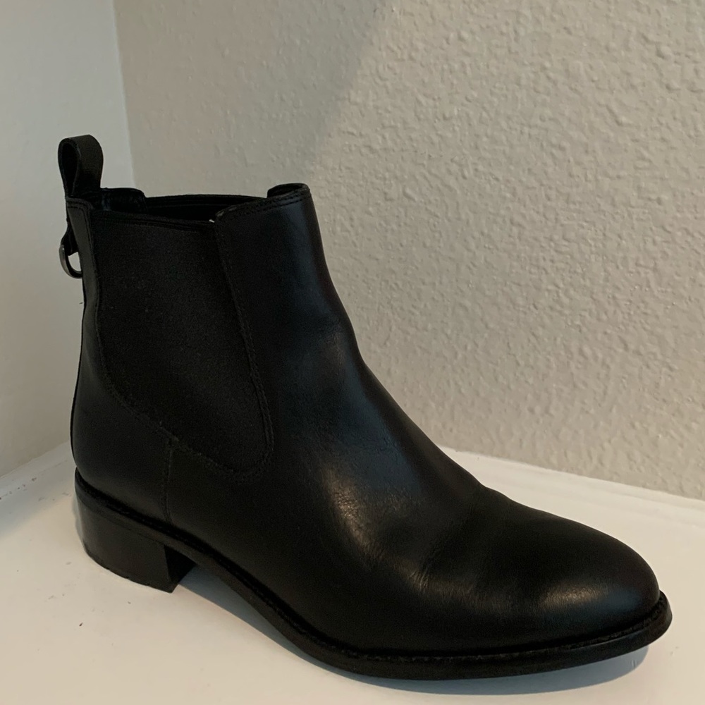 COLE HAAN LEATHER ANKLE BOOTIES